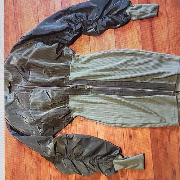 NWT Army green zipper front dress M - Picture 3 of 10